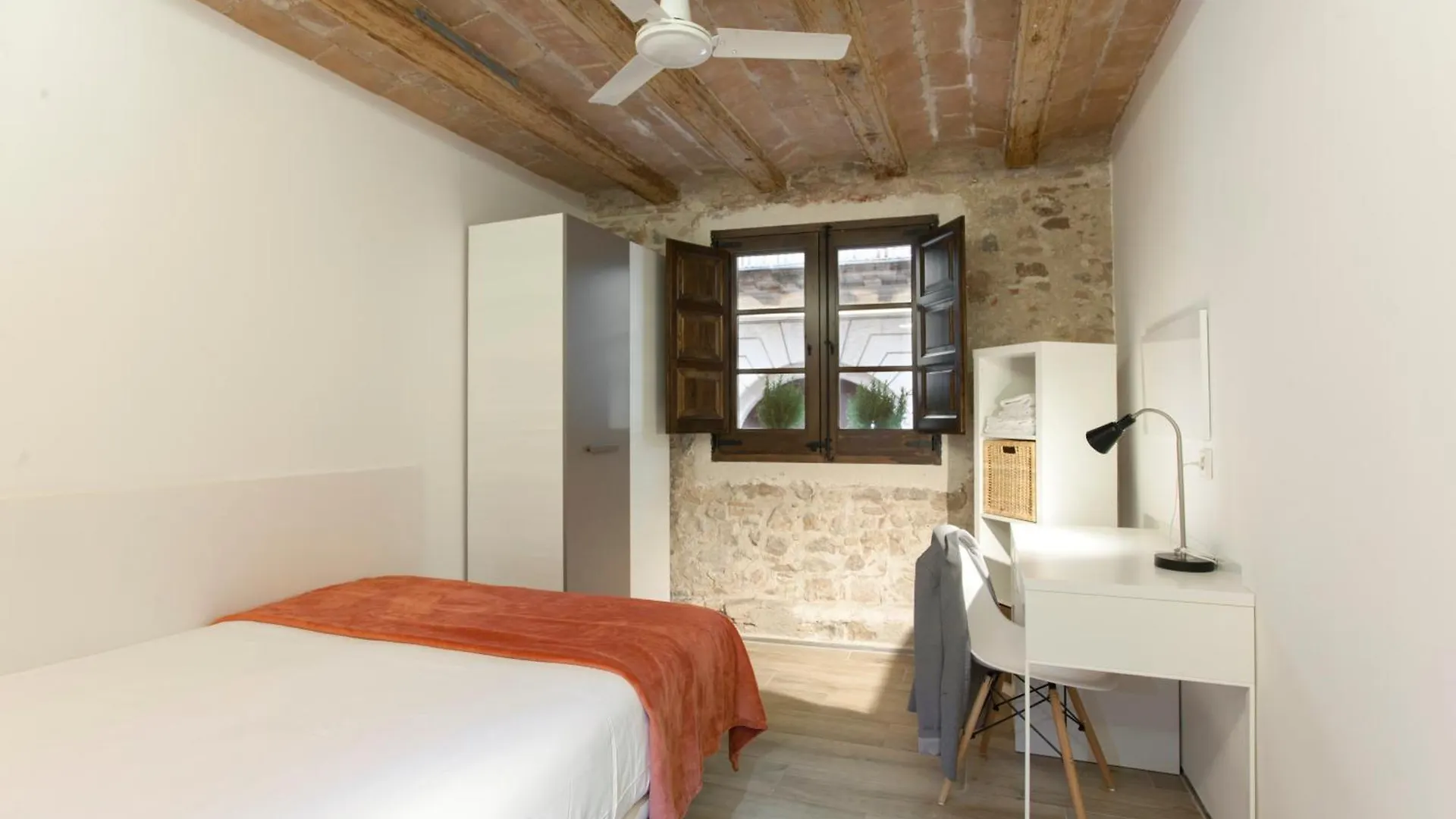 Barcelona Classic Palau Apartments 0*,